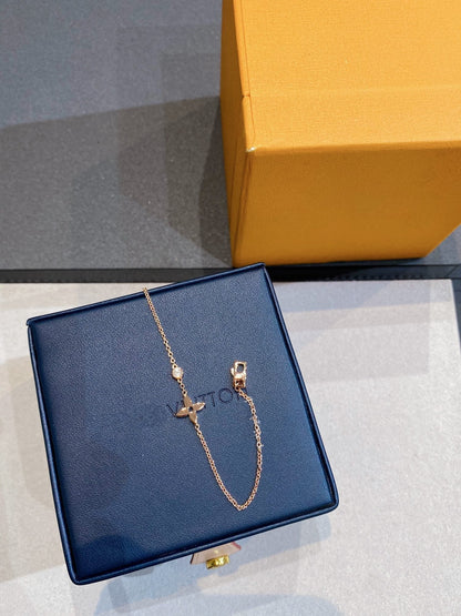 [Love Aura]STAR DIAMOND PINK GOLD BRACELET