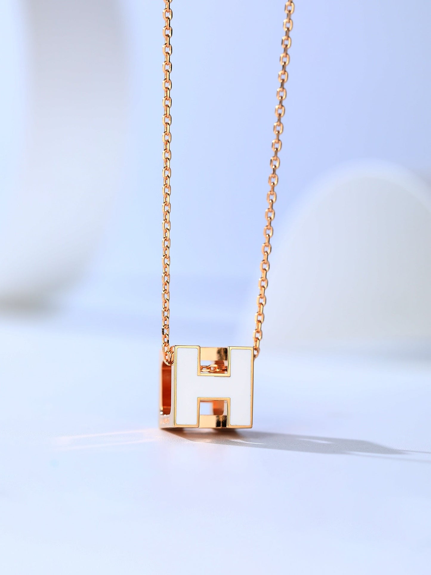 [Love Aura]H CAGE PINK GOLD NECKLACE