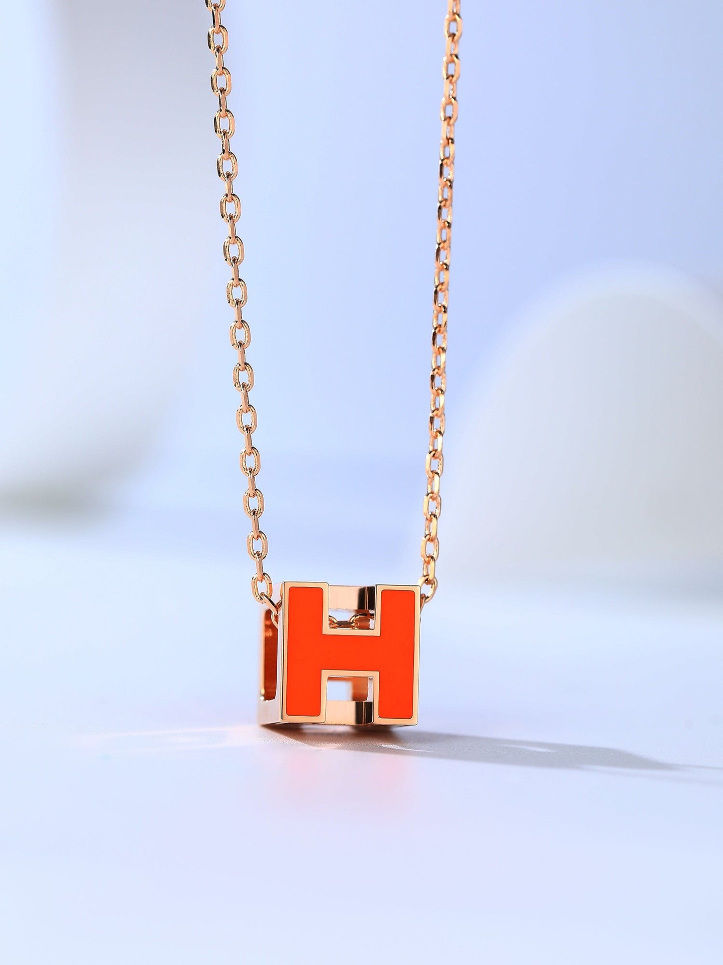 [Love Aura]H CAGE PINK GOLD NECKLACE