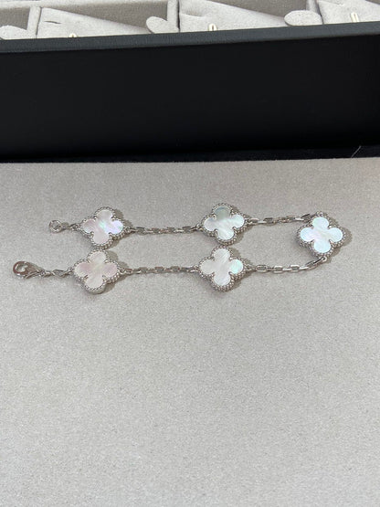 [Love Aura]CLOVER WHITE PEARL MOP 5 MOTIF BRACELET COLLECTION
