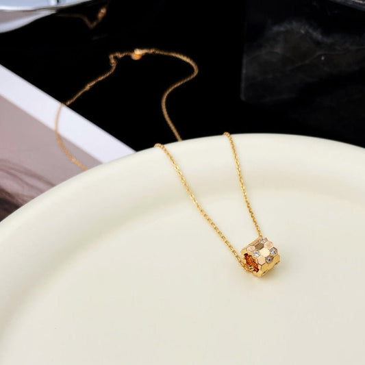 [Love Aura]BEE MINI PEDANT DIAMOND NECKLACE