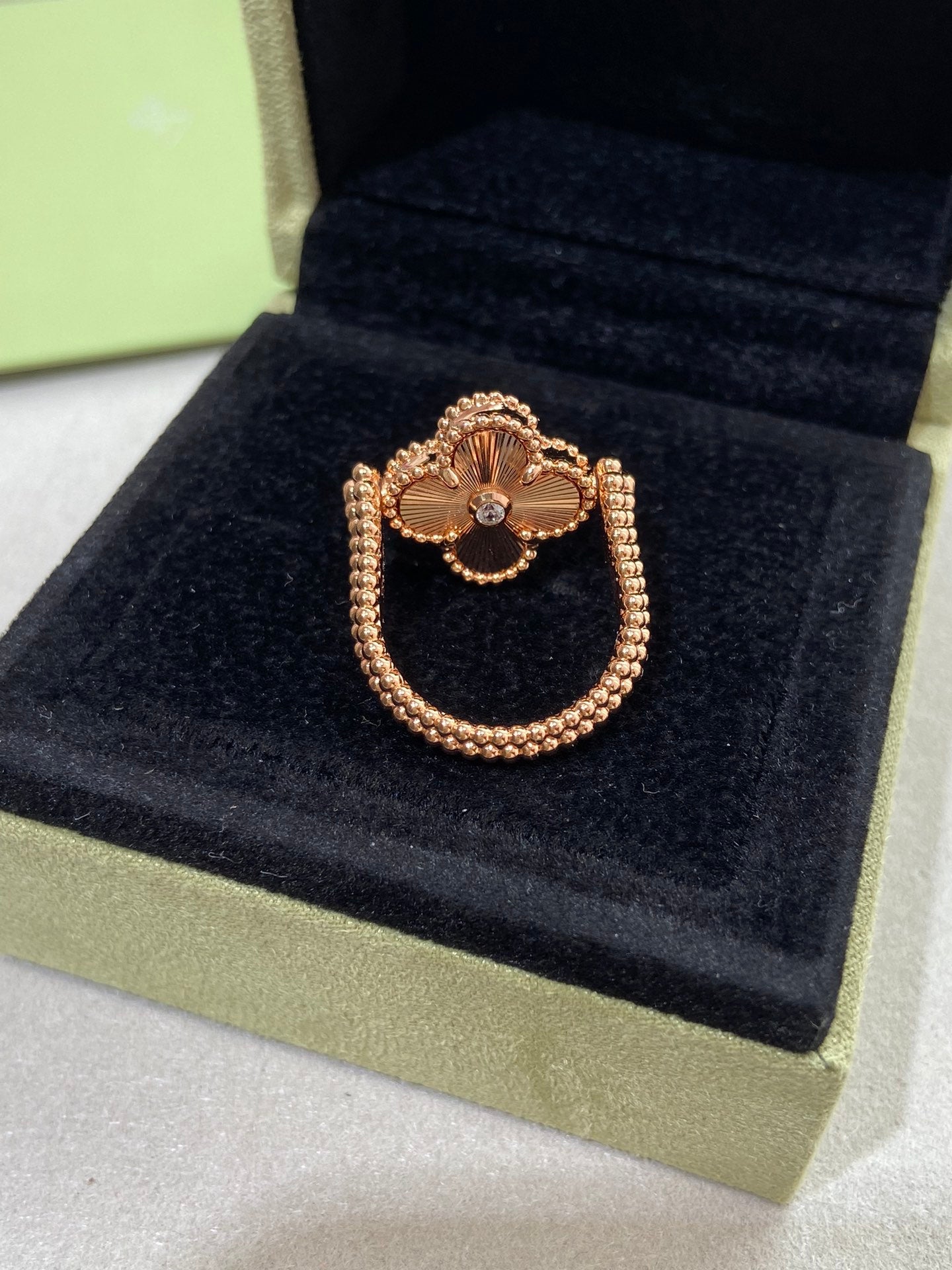 [Love Aura]CLOVER RIVERSIBLE ROSE GOLD RING