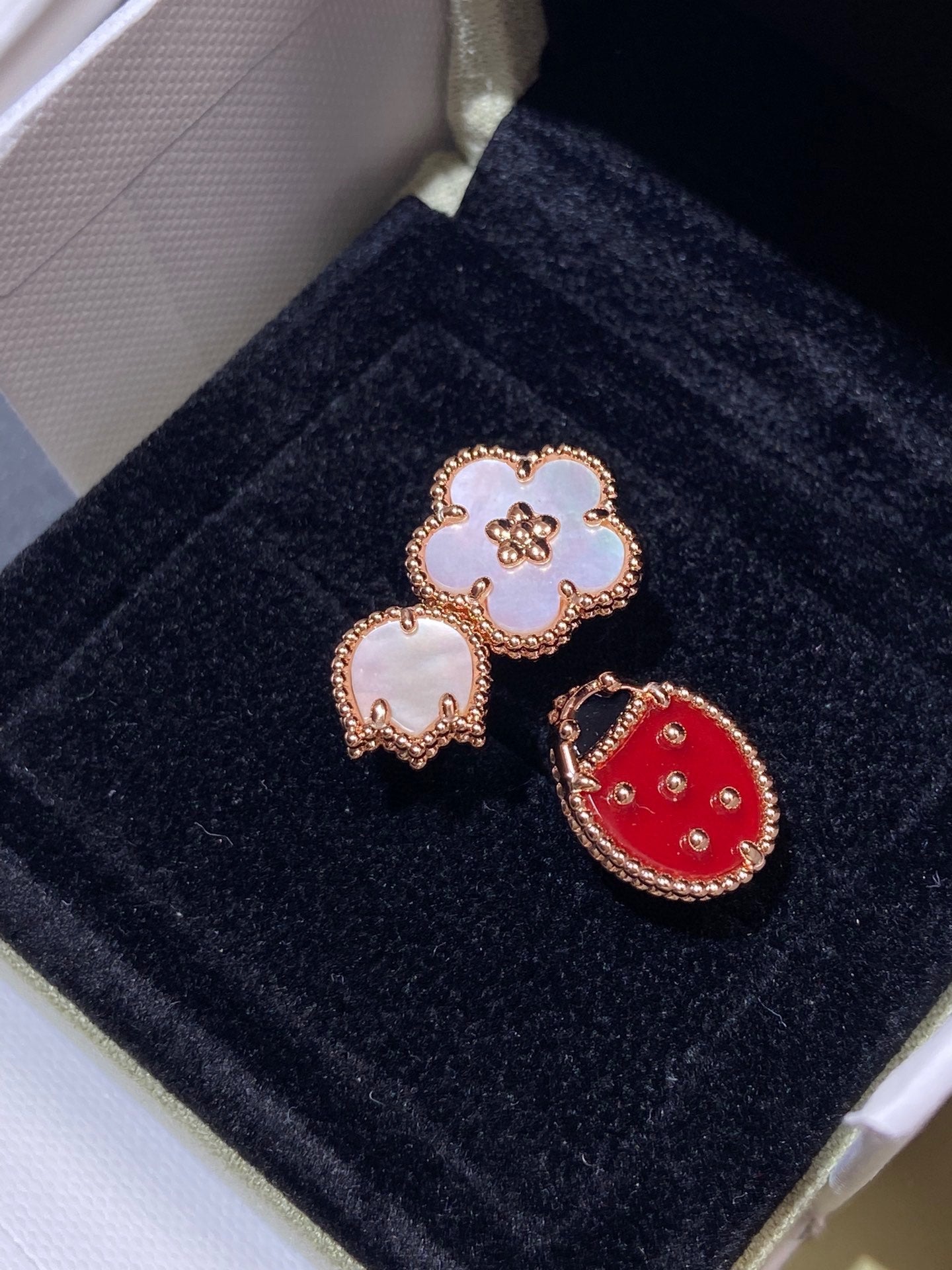 [Love Aura]LUCKY 3 MOTIF ROSE GOLD RING