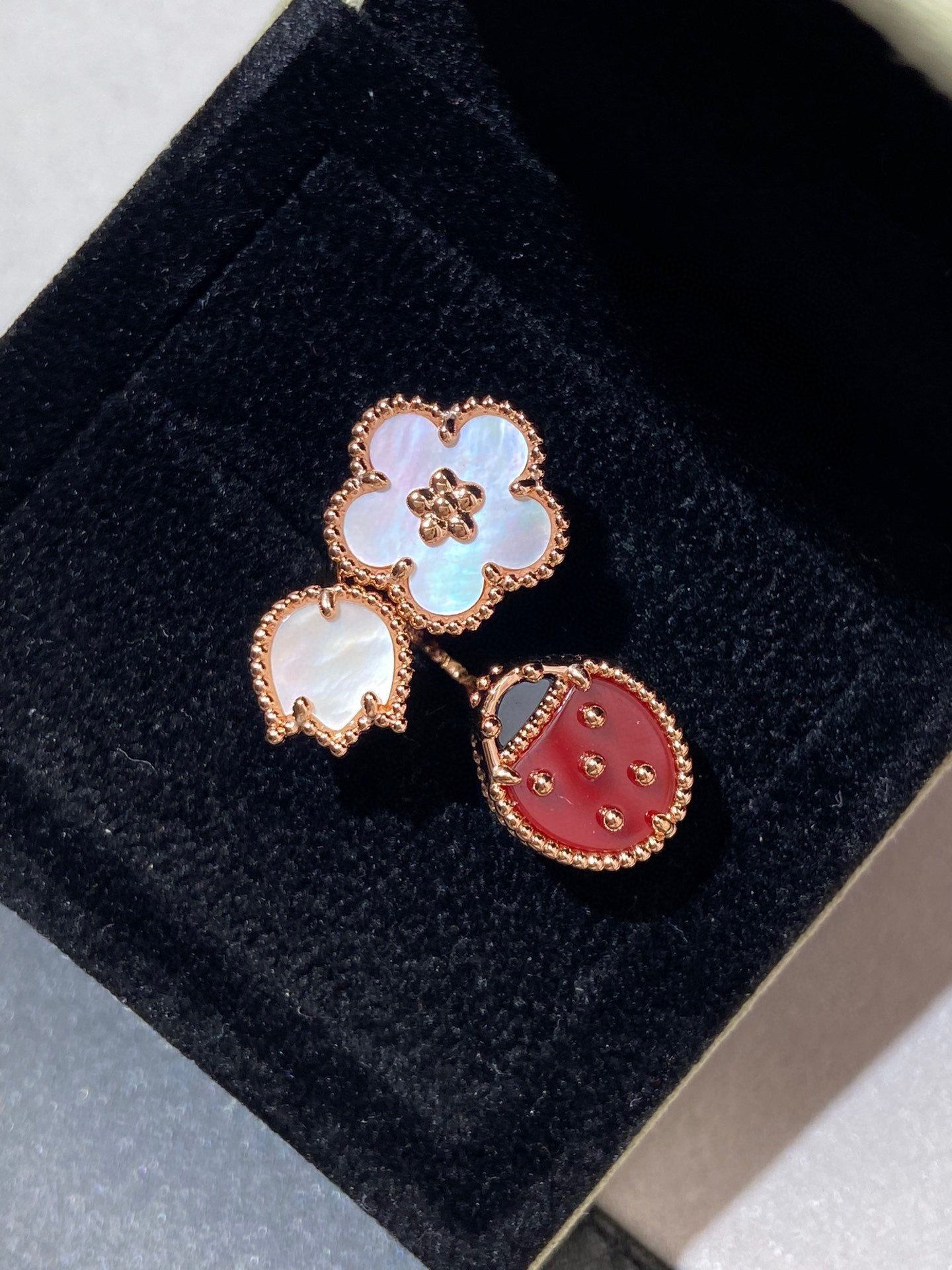 [Love Aura]LUCKY 3 MOTIF ROSE GOLD RING