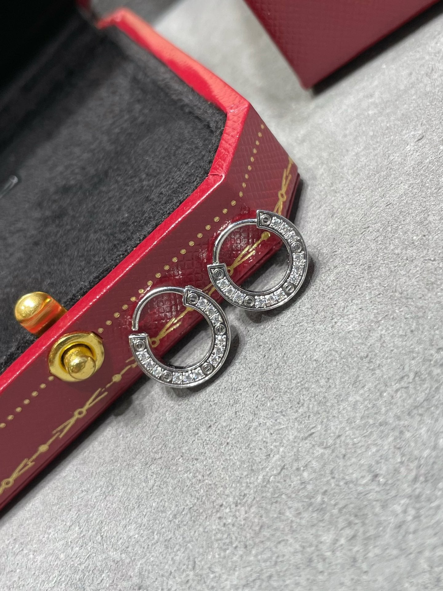 [Love Aura]LOVE DIAMOND EARRINGS