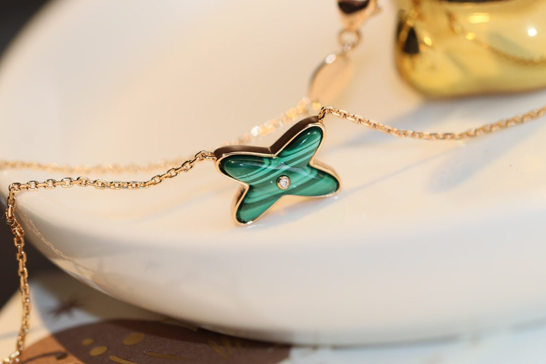 [Love Aura]JEUX MALACHITE 1 DIAMOND PINK GOLD NECKLACE