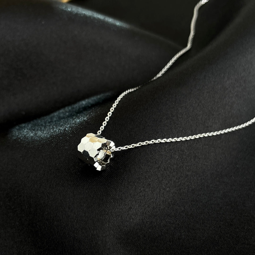 [Love Aura]BEE MINI NECKLACE