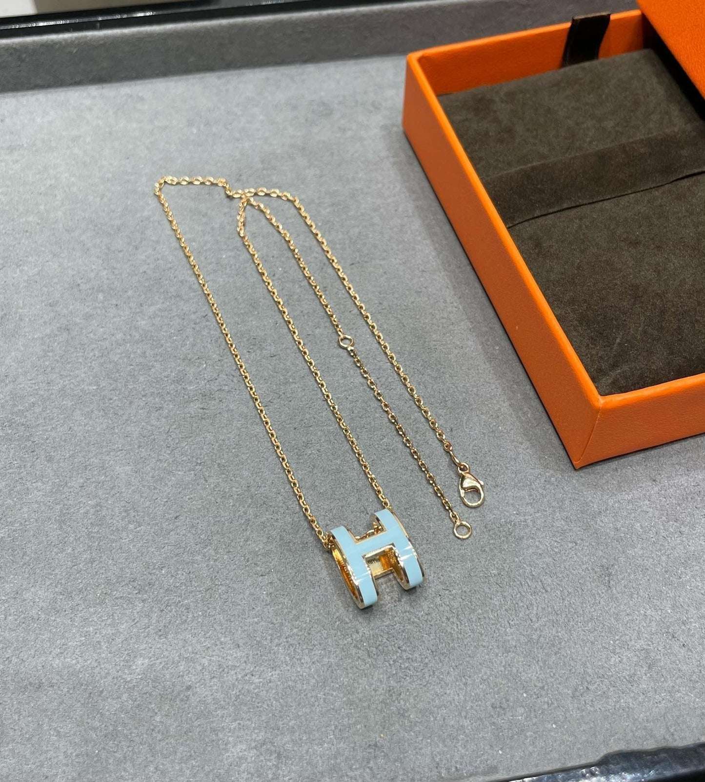 [Love Aura]POP H SKY BLUE NECKLACE