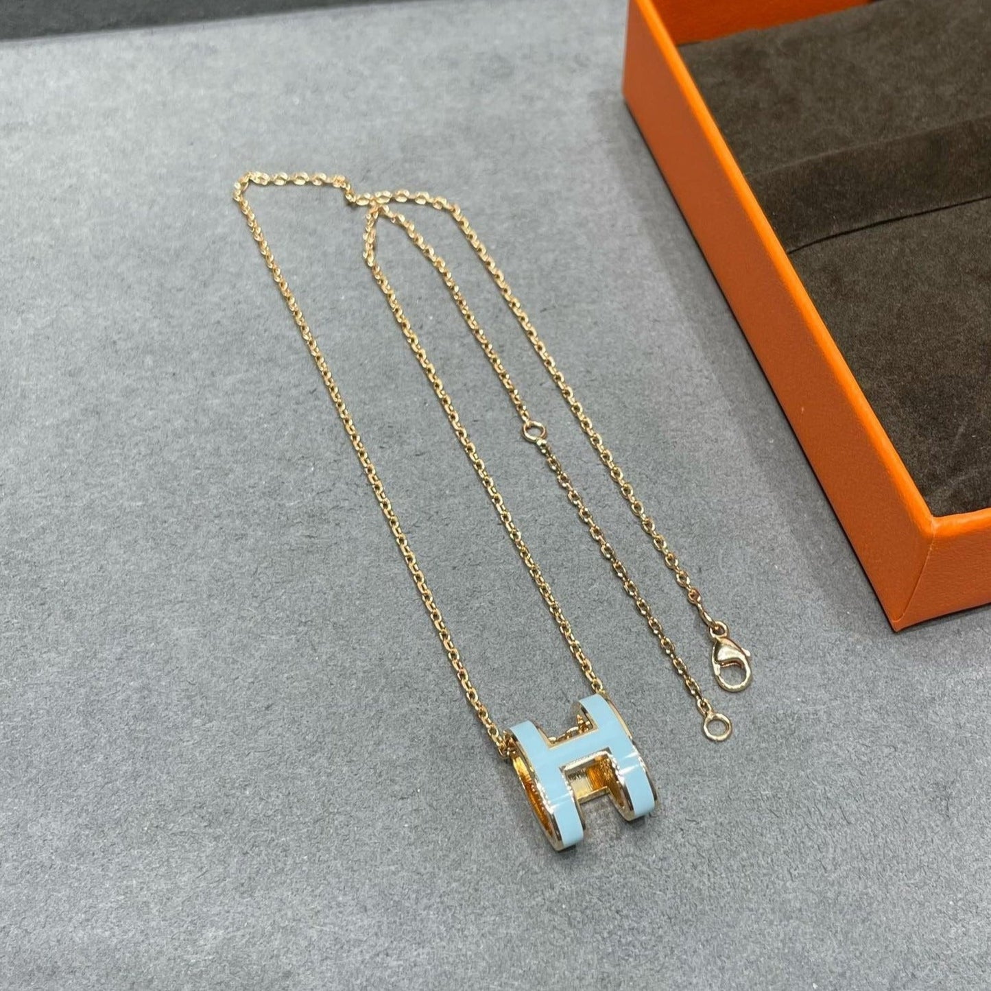 [Love Aura]POP H SKY BLUE NECKLACE