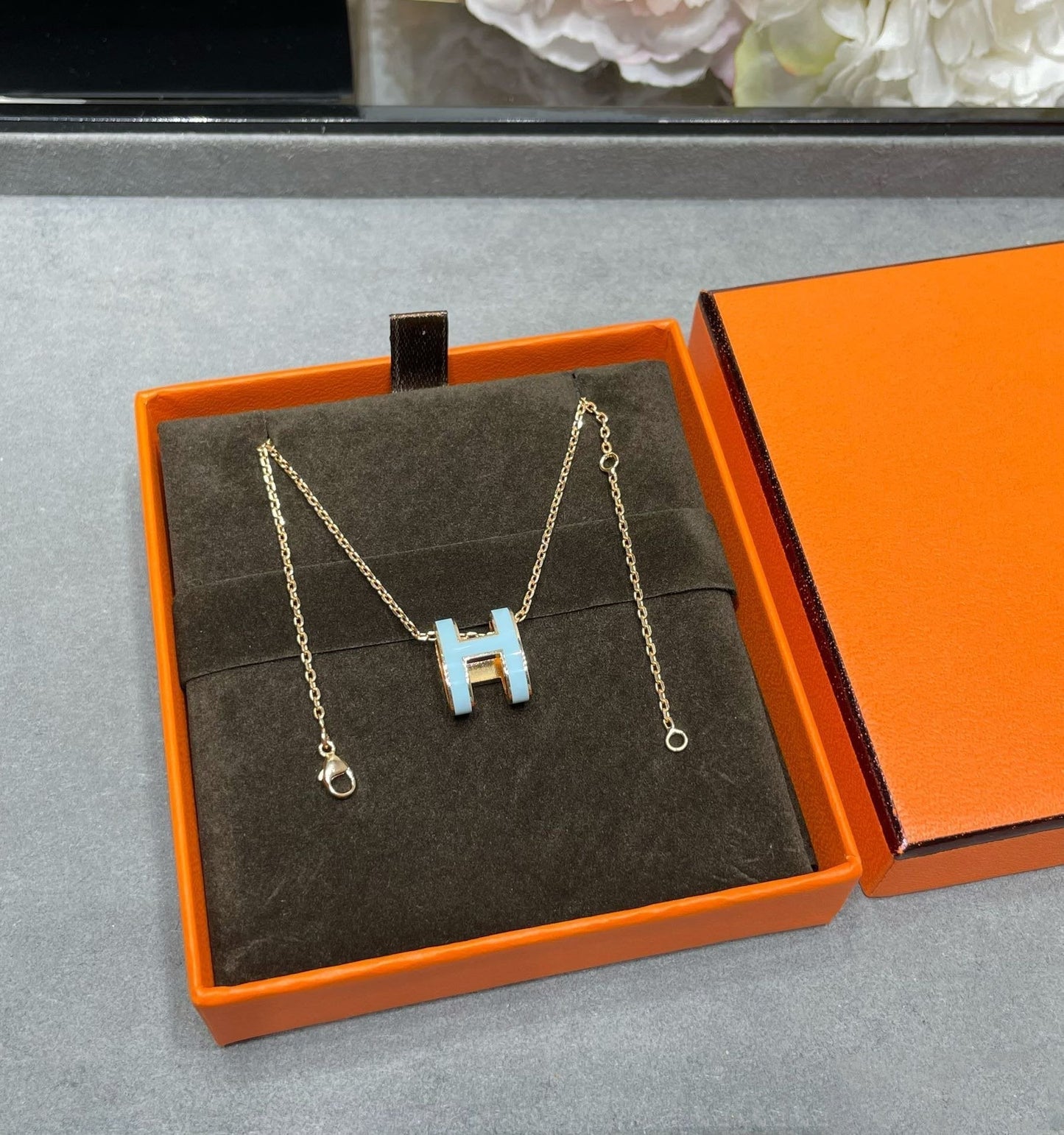 [Love Aura]POP H SKY BLUE NECKLACE