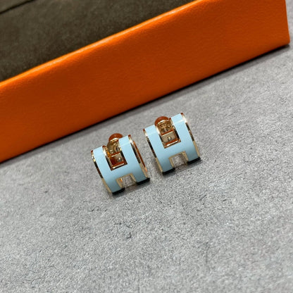 [Love Aura]POP H SKY BLUE STUD EARRINGS