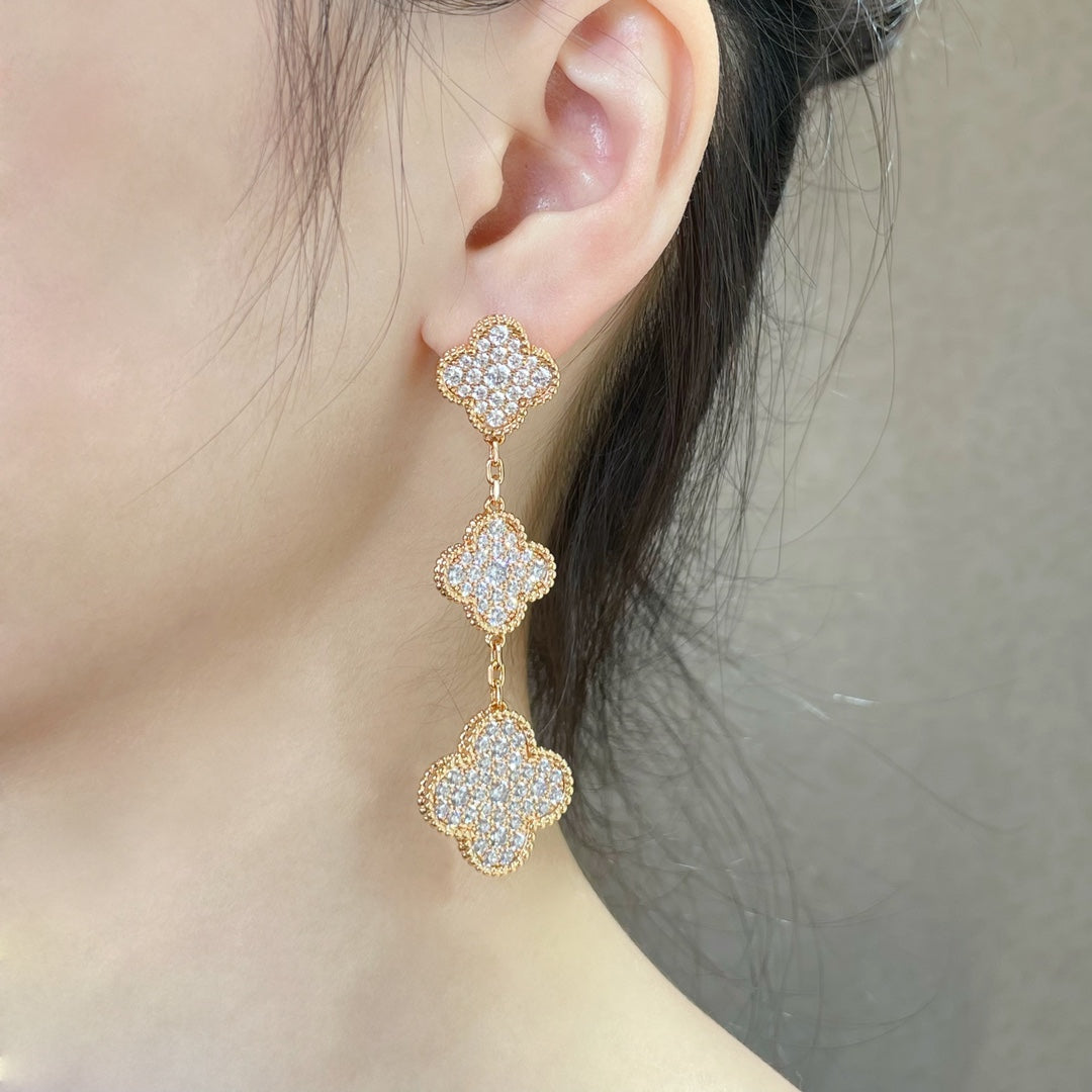 [Love Aura]CLOVER 3 MOTIFS DIAMOND PAVED ROSE GOLD EARRINGS