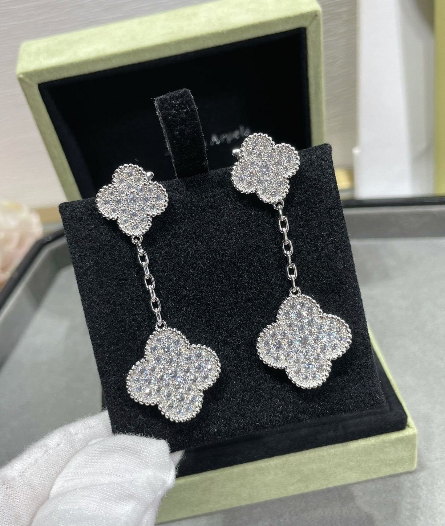 [Love Aura]CLOVER 2 MOTIFS DIAMOND PAVED SILVER EARRINGS