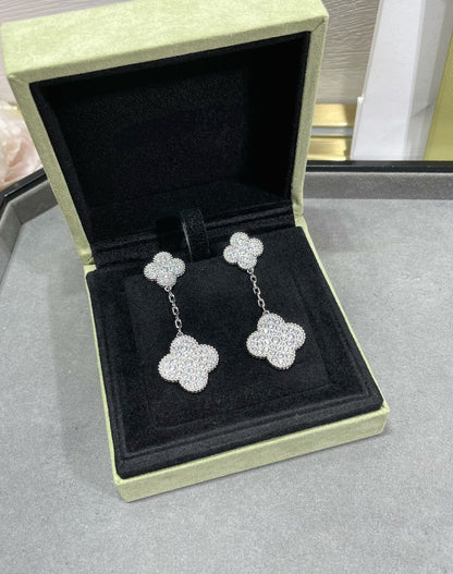 [Love Aura]CLOVER 2 MOTIFS DIAMOND PAVED SILVER EARRINGS