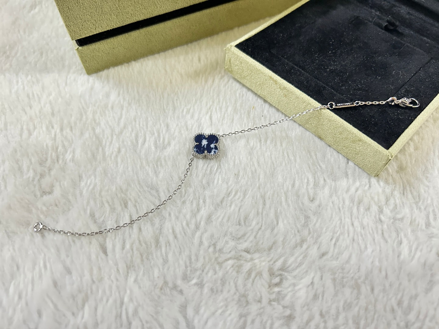 [Love Aura]CLOVER 1 MOTIF PIETERSITE BRACELET