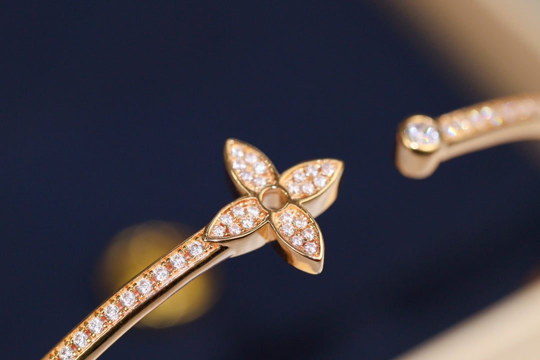 [Love Aura]IDYLLE PINK GOLD OPEN BRACELET DIAMOND PAVED