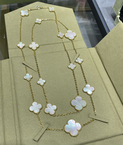 [Love Aura]CLOVER 16 MOTIF WHITE MOP GOLD NECKLACE