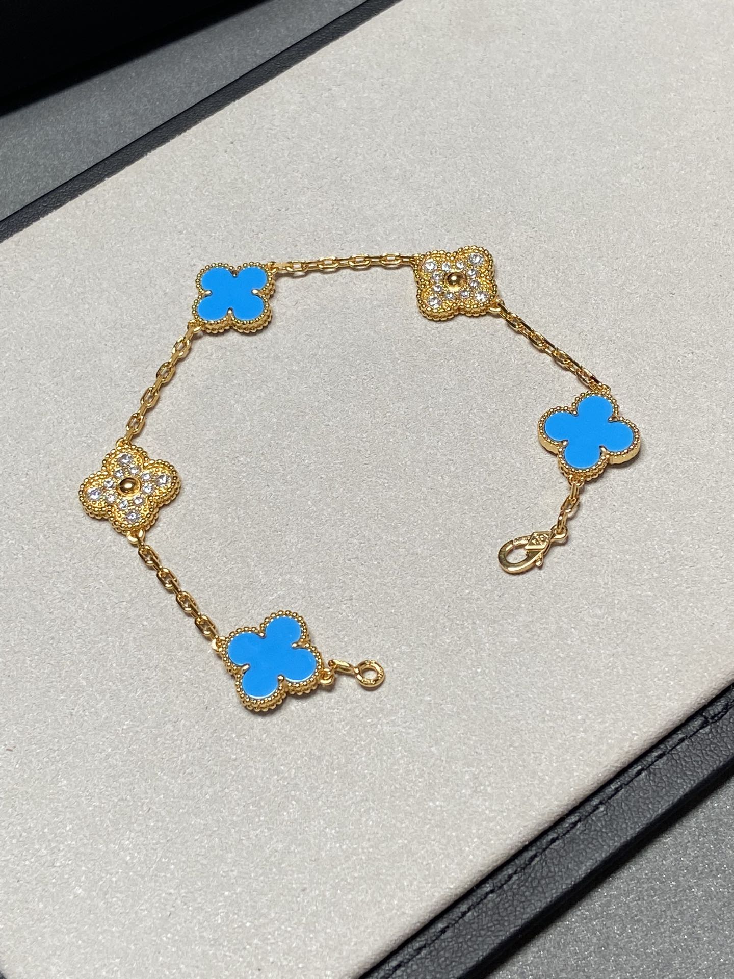 [Love Aura]CLOVER 5 MOTIF BLUE CHALCEDONY DIAMOND GOLD BRACELET
