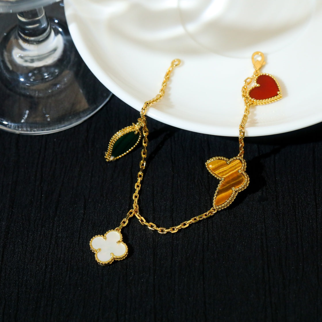 [Love Aura]LUCKY SPRING 5 MOTIF GOLD BRACELET