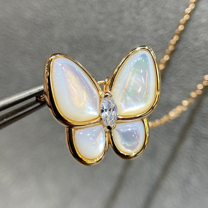 [Love Aura]BUTTERFLY MOP DIAMOND NECKLACE