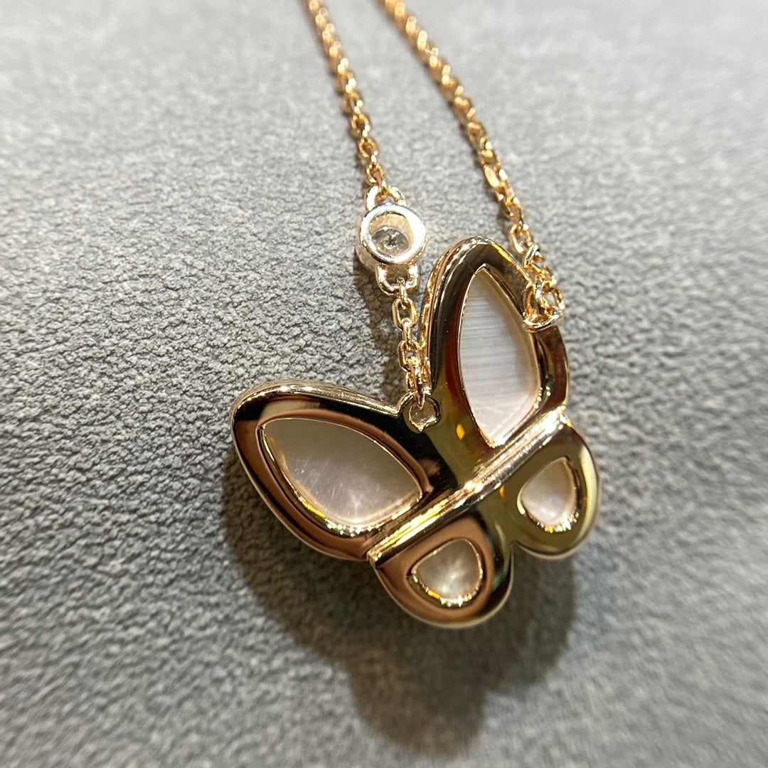 [Love Aura]BUTTERFLY MOP DIAMOND NECKLACE