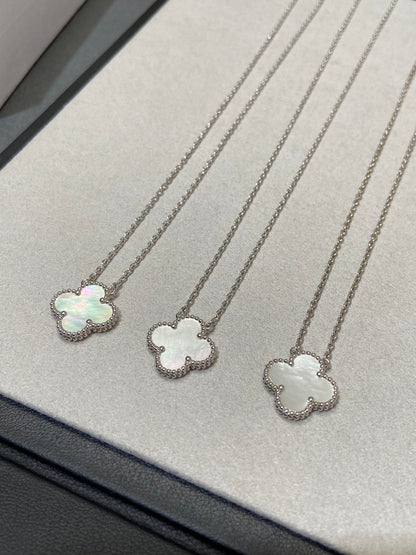 [Love Aura]CLOVER MEDIUM SILVER WHITE MOP NECKLACE
