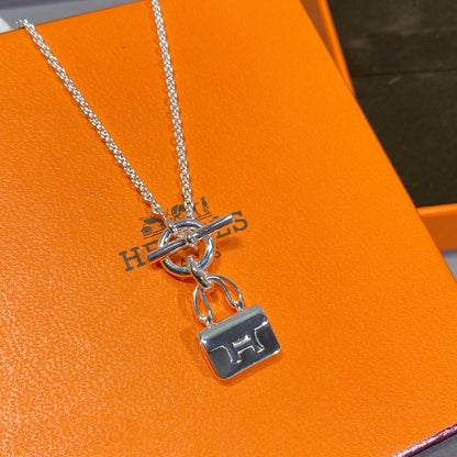 [Love Aura]CONSTANCE PEDANT SILVER NECKLACE