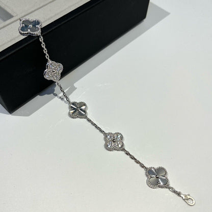 [Love Aura]CLOVER 5 MOTIF SILVER DIAMOND BRACELET