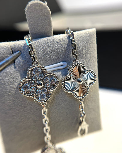 [Love Aura] CLOVER 5 MOTIF LASER BRACELET COLLECTION