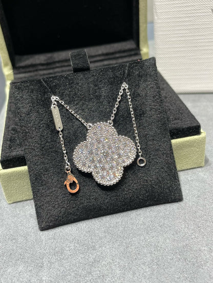 [Love Aura]CLOVER 25MM LARGE PENDANT DIAMOND PAVED SILVER NECKLACE