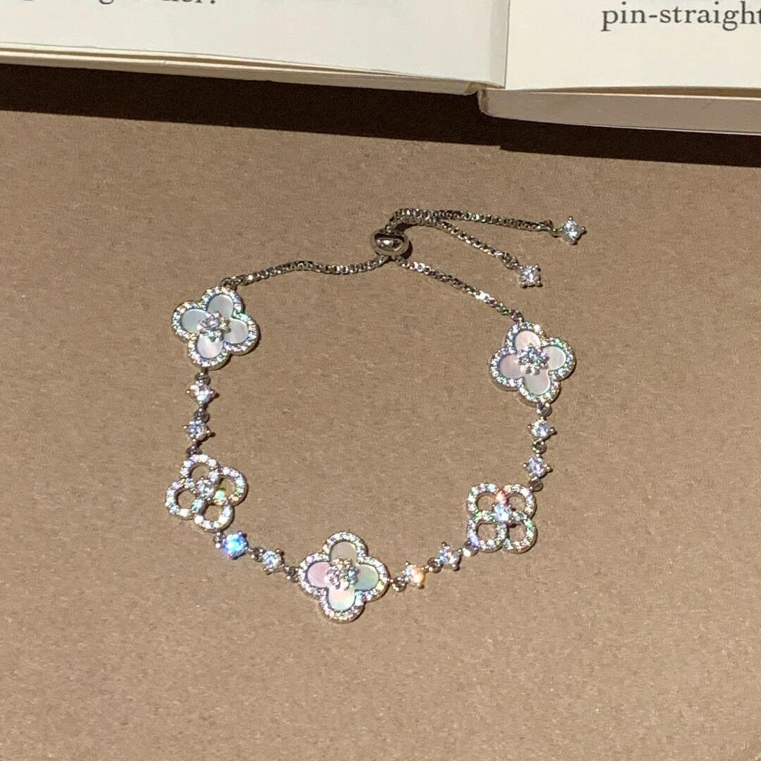 [Love Aura]CLOVER 5 MOTIF PINK BLUE RED WHITE BRACELET