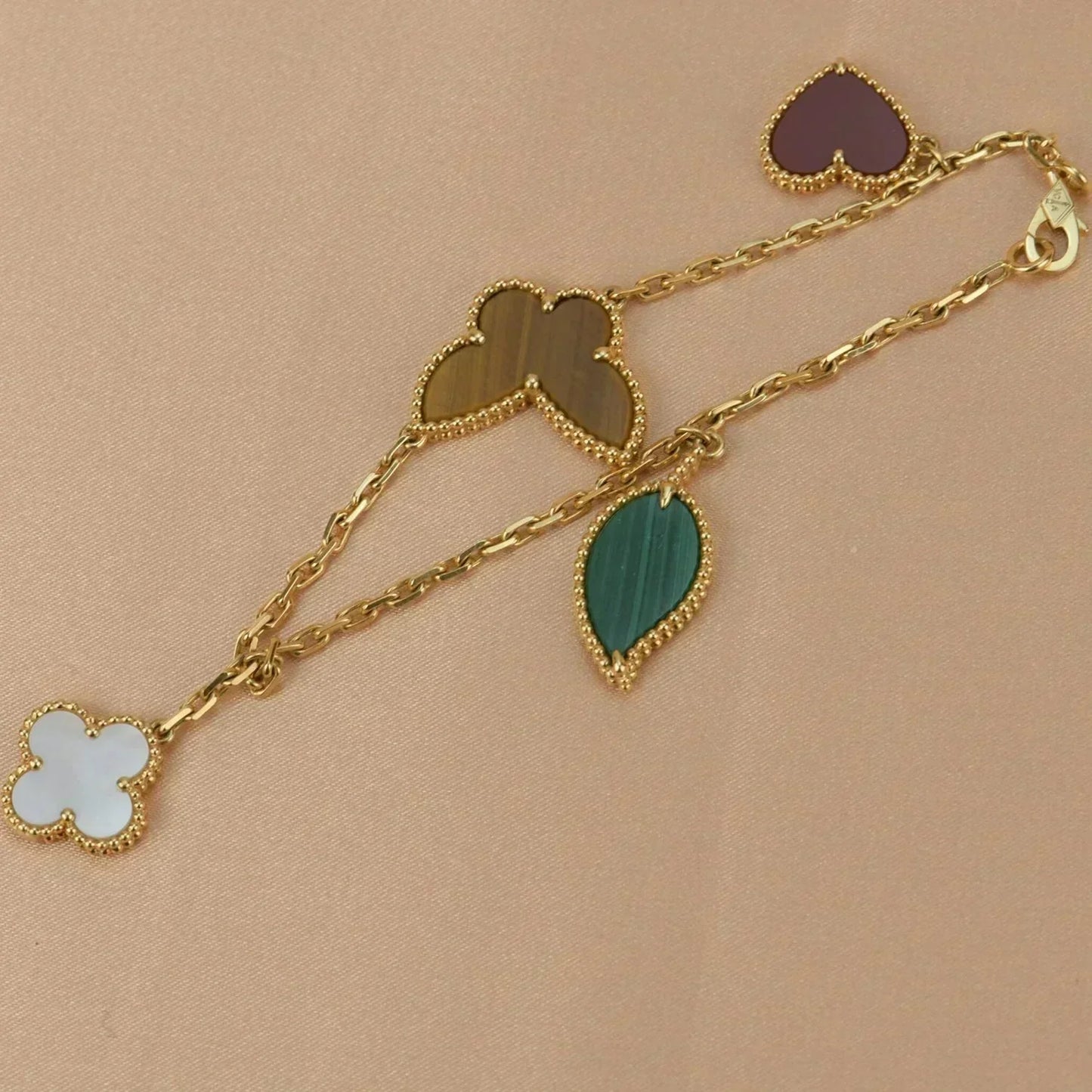 [Love Aura]LUCKY SPRING 5 MOTIF GOLD BRACELET
