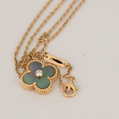 [Love Aura]CLOVER 15MM DIAMOND AND MOTHER-OF-GREY NECKLACE