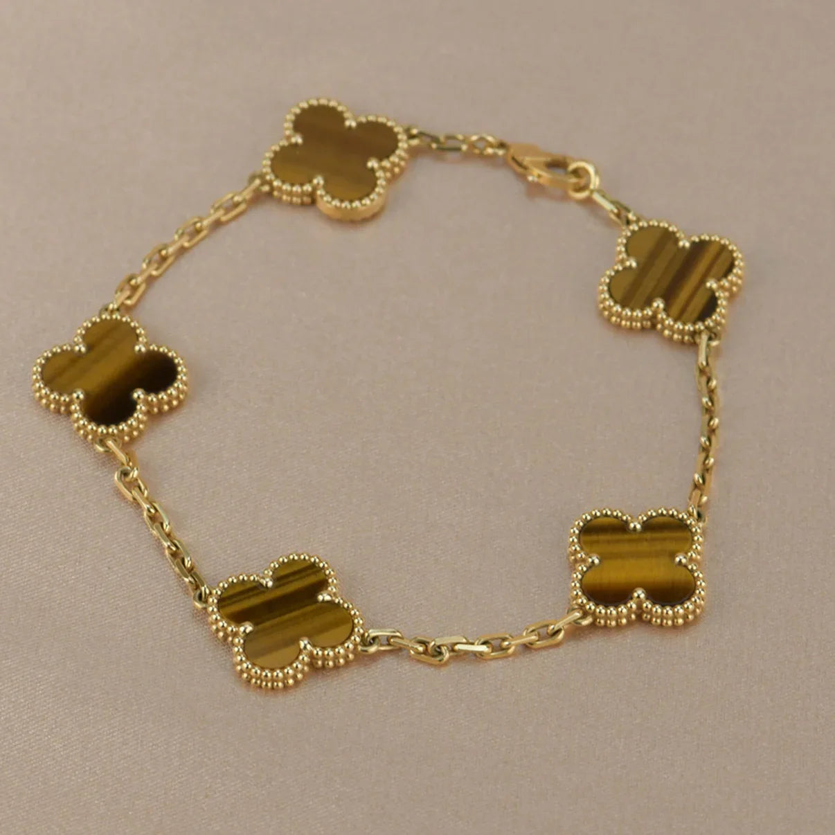 [Love Aura] CLOVER 5 MOTIFS TIGER EYE BRACELET COLLECTION