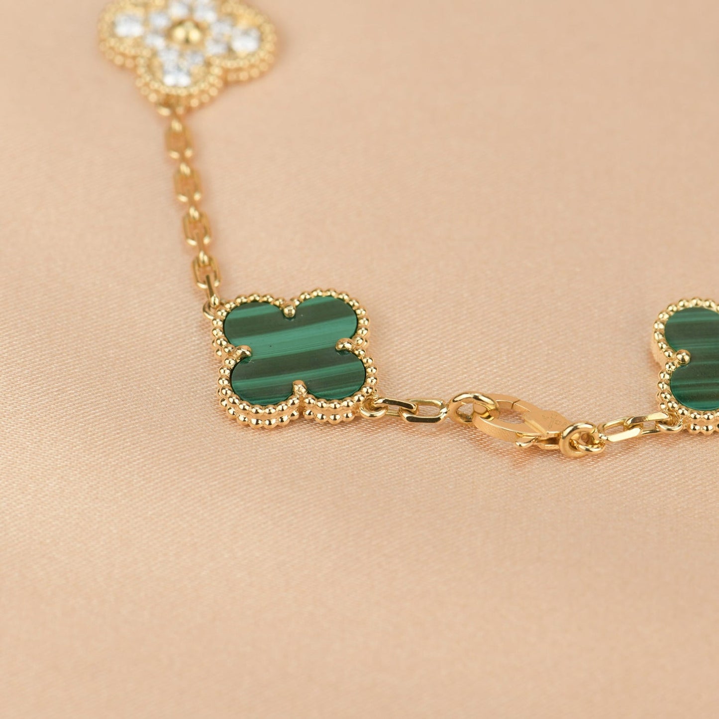 [Love Aura]CLOVER  5 MOTIF MALACHITE DIAMOND BRACELET