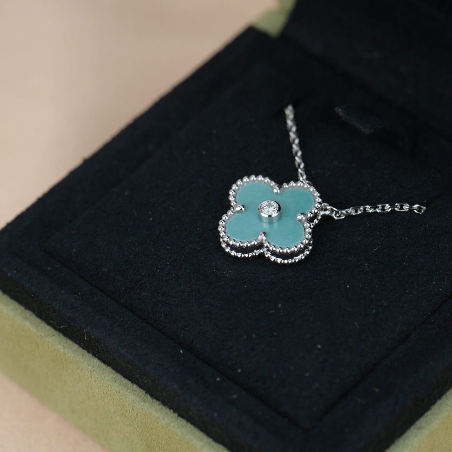 [Love Aura]CLOVER 15MM DIAMOND SVRES PORCELAIN  NECKLACE SILVER