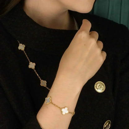[Love Aura]CLOVER  5 MOTIF WHITE MOP BRACELET
