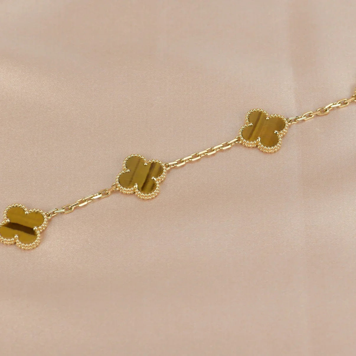 [Love Aura] CLOVER 5 MOTIFS TIGER EYE BRACELET COLLECTION
