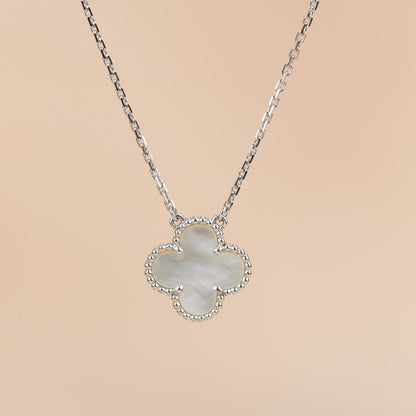 [Love Aura]CLOVER  15MM WHITE MOTHER-OF-PEARL SILVER