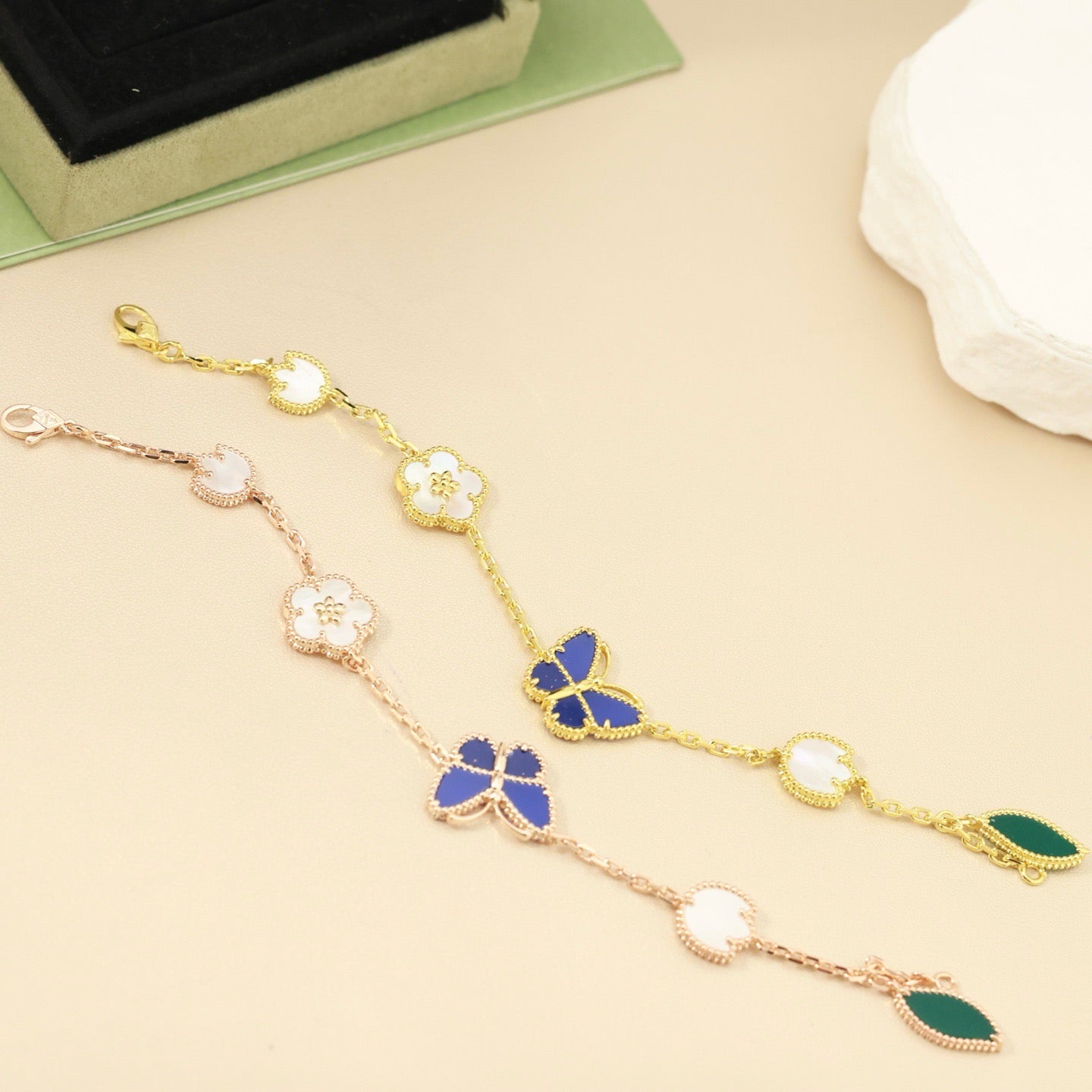 [Love Aura]LUCKY SPRING BUTTERFLY 5 MOTIF BRACELET