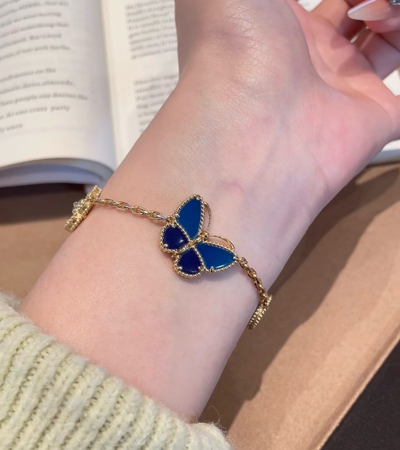 [Love Aura]LUCKY SPRING BUTTERFLY 5 MOTIF BRACELET