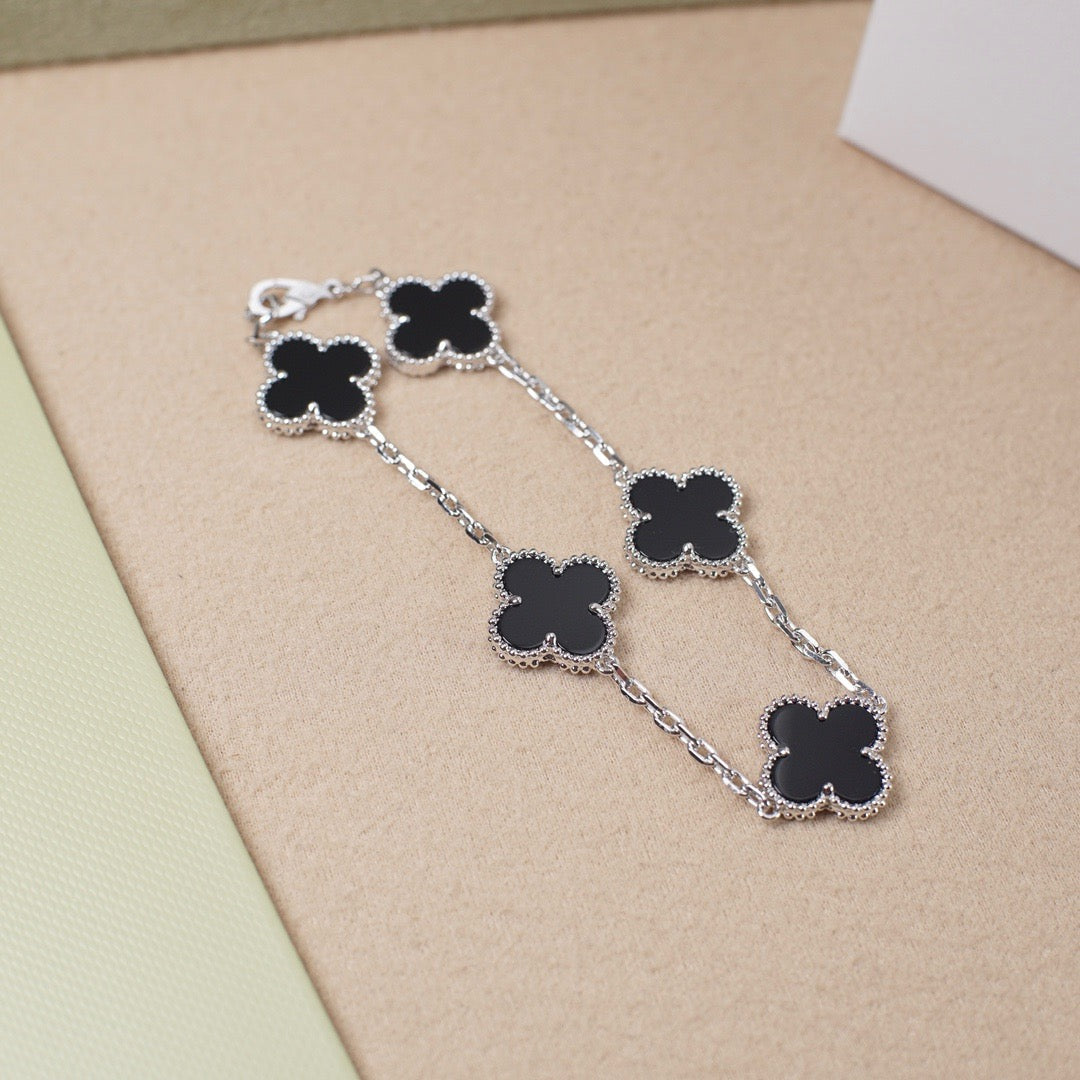 [Love Aura]CLOVER 5 MOTIF ONYXS  BRACELET SILVER