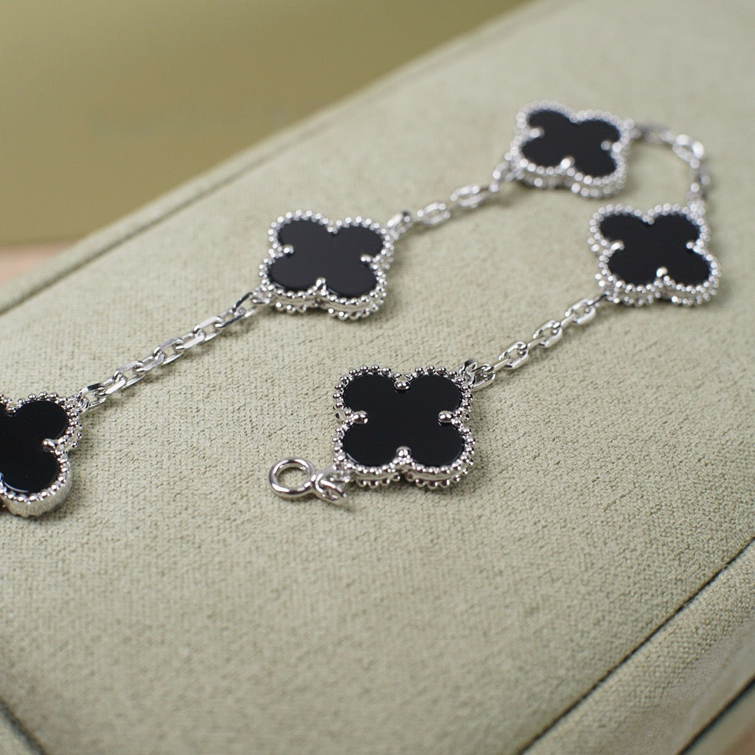 [Love Aura]CLOVER 5 MOTIF ONYXS  BRACELET SILVER