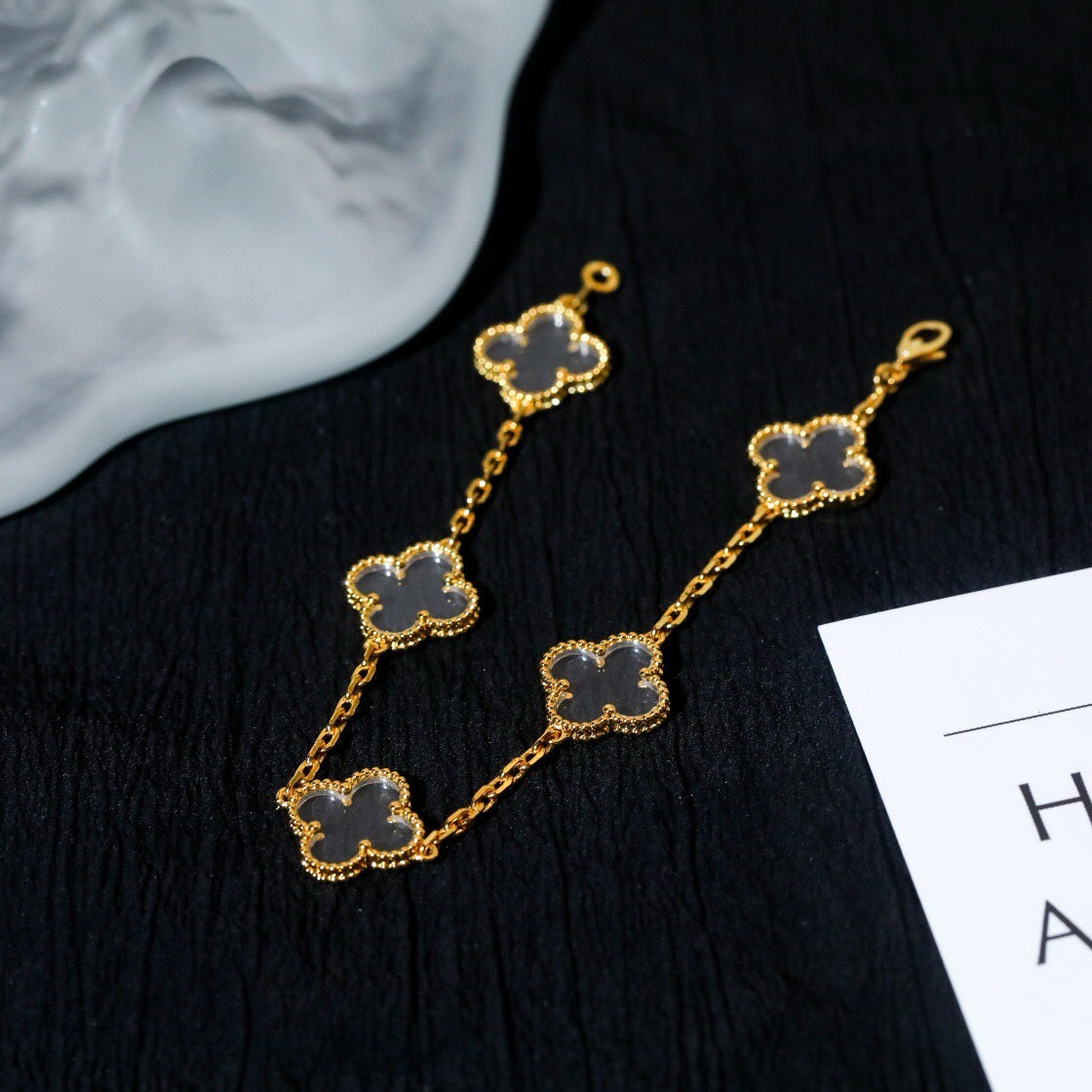 [Love Aura]CLOVER 5 MOTIF ROCK CRYSTAL PINK GOLD BRACELET