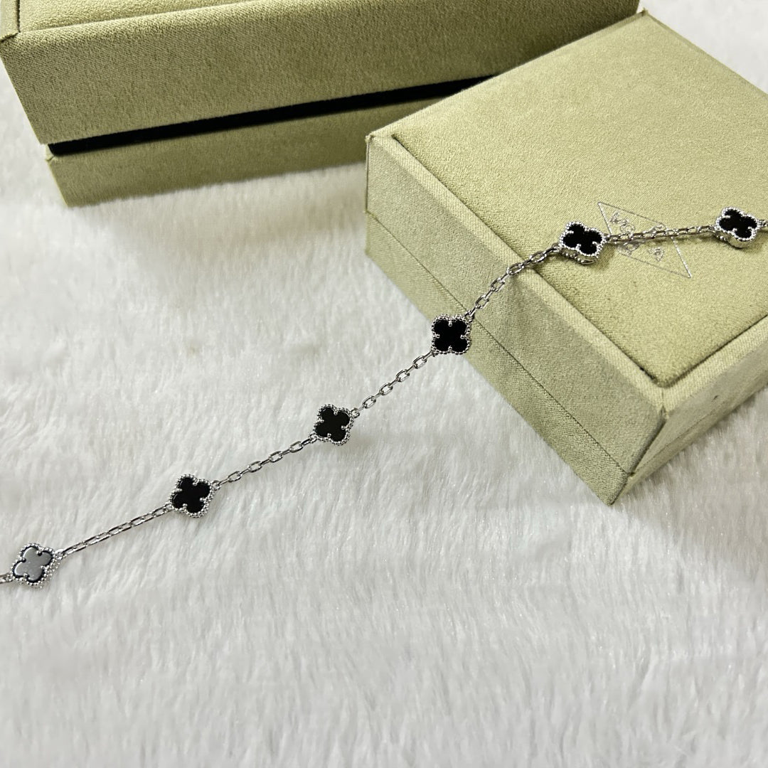 [Love Aura]CLOVER 6 MOTIF  ONYXS BRACELET