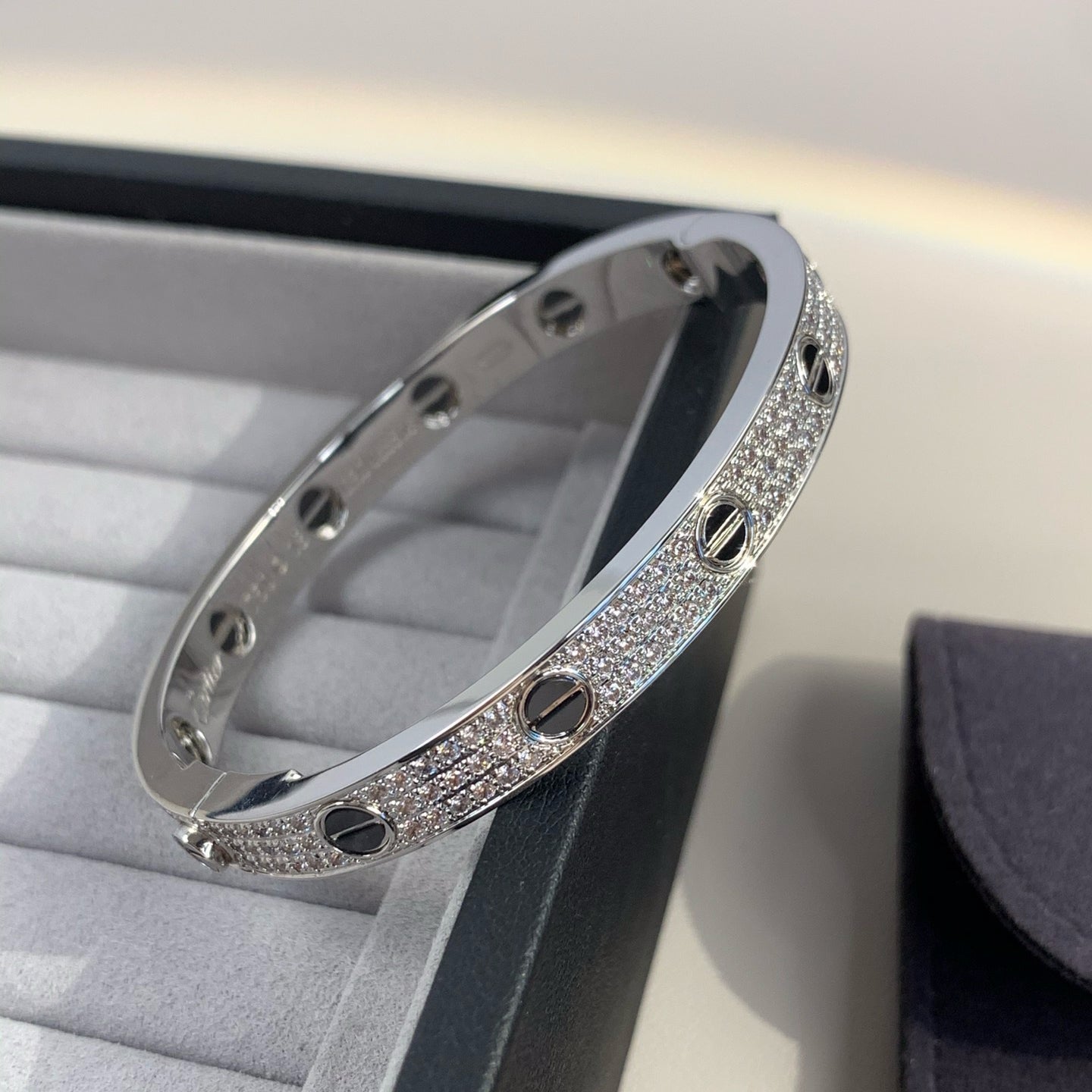 [Love Aura]LOVE BRACELET 6.1MM DIAMOND-PAVED CERAMIC
