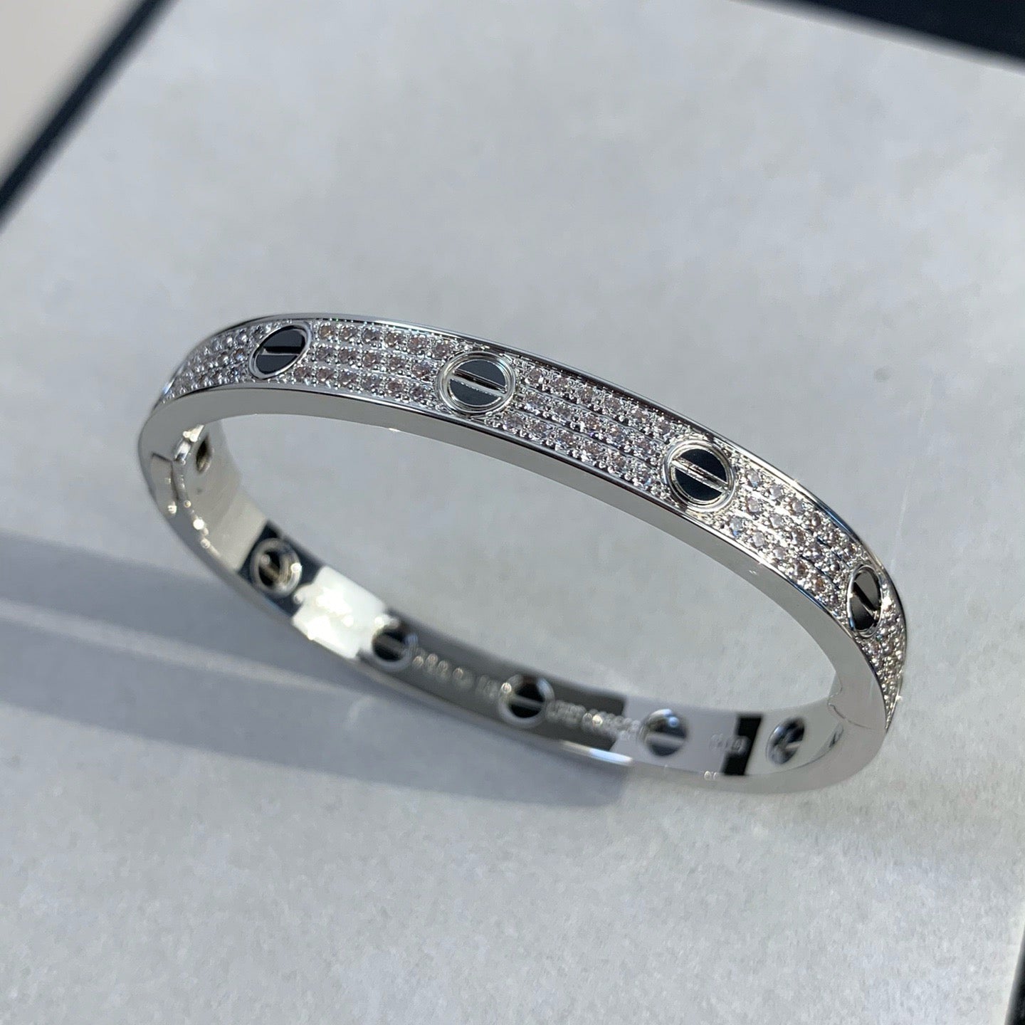 [Love Aura]LOVE BRACELET 6.1MM DIAMOND-PAVED CERAMIC
