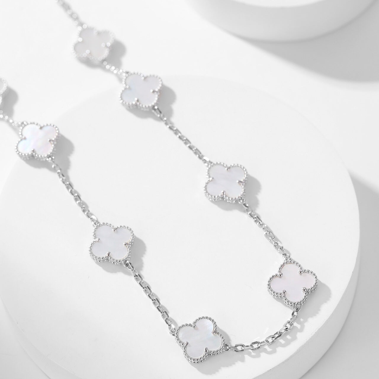 [Love Aura]CLOVER 10 MOTIFS WHITE MOTHER OF PEARL NECKLACE