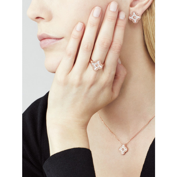 [Love Aura]CLOVER 15MM DIAMOND SINGLE FLOWER NECKLACE