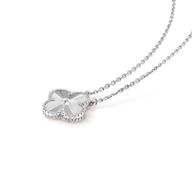 [Love Aura]CLOVER 15MM LASER NECKLACE SILVER